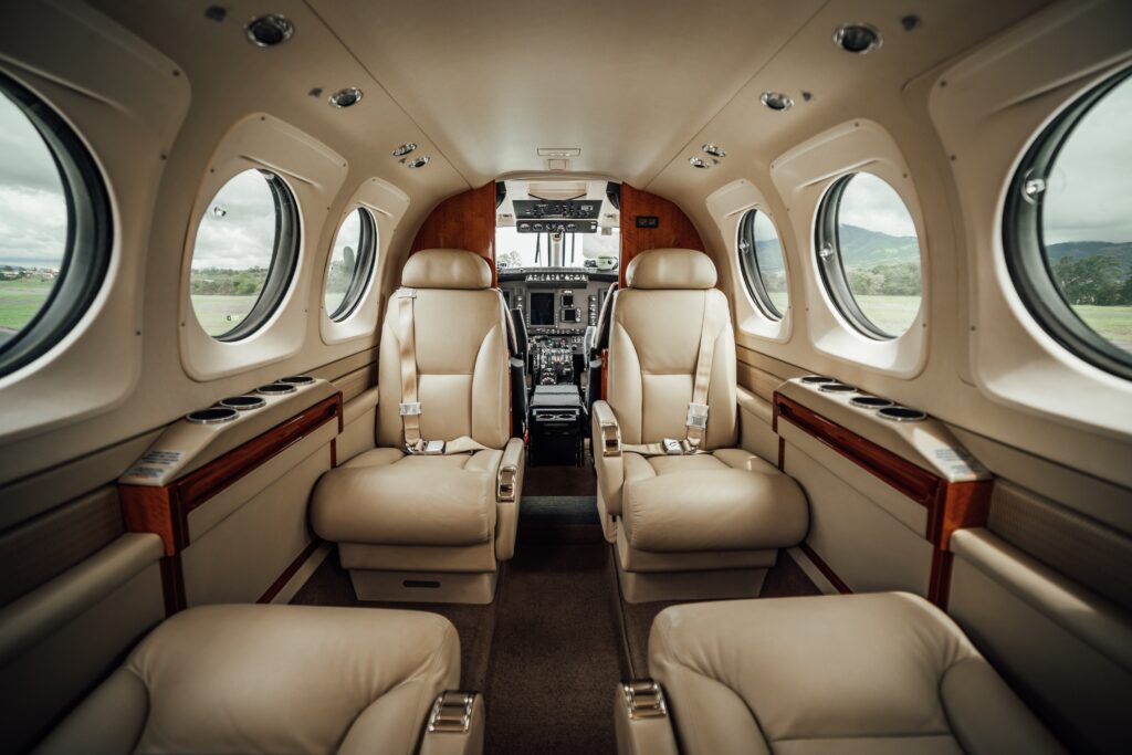 Beechcraft,King,Air,90,Airpalne,Interior,Cabin