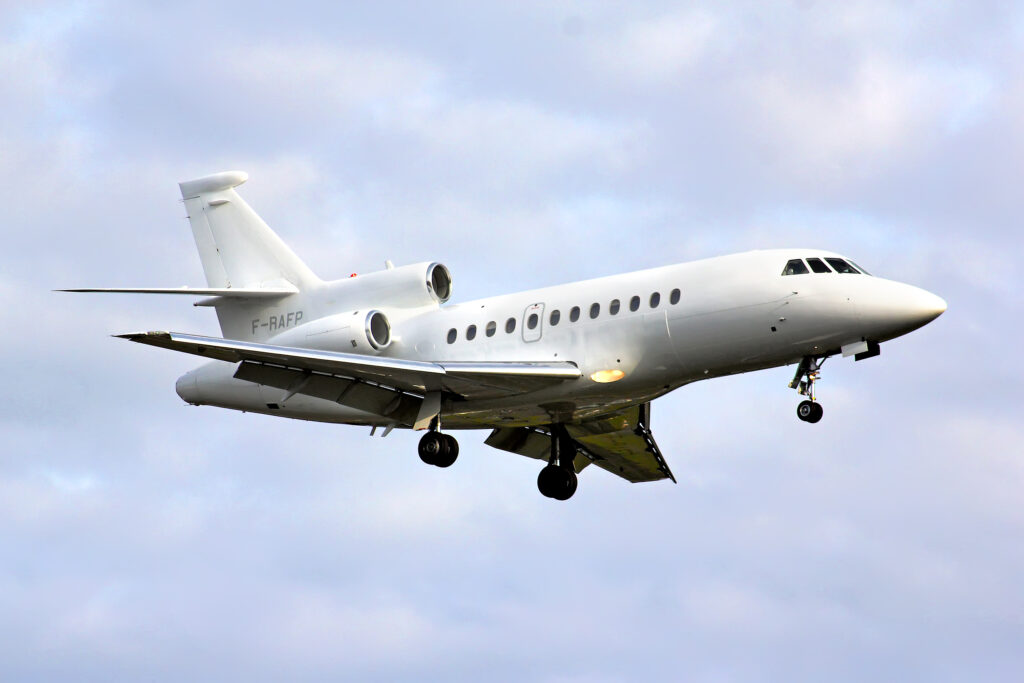 Dassult Falcon 900